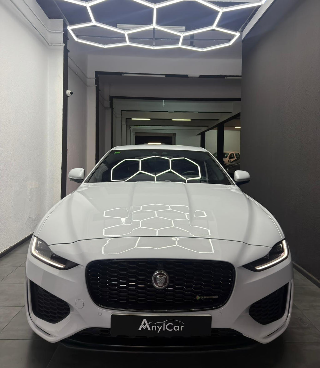 Jaguar XE P300