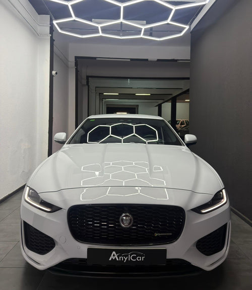 Jaguar XE P300